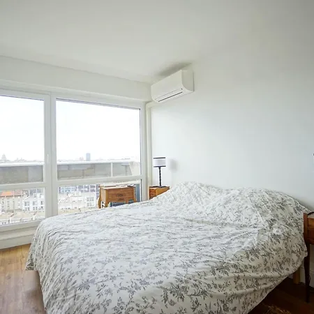 65 M2 - Magnificent View On Paris!