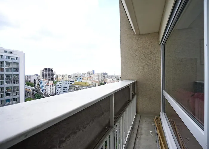 65 M2 - Magnificent View On Paris!